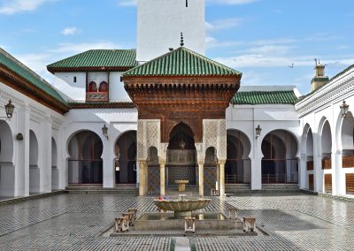 Tour de 7 días a Chefchaouen y Fes vía desierto desde Marrakech